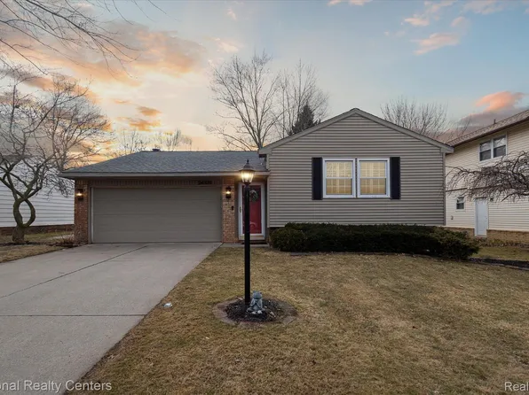 24339 Pinecrest St, Novi, MI 48375
