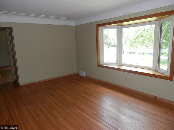 3rd image of 6239 Sunny Ln