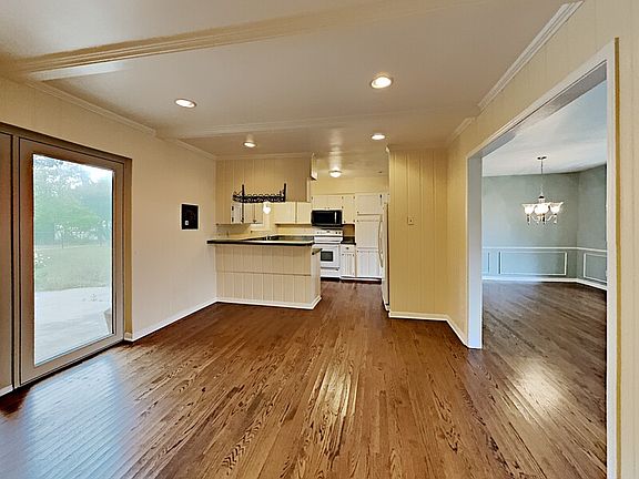 2nd image of 1759 Crowberry Dr