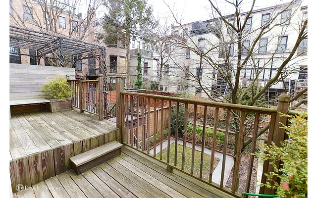 Rented by Douglas Elliman | media 24