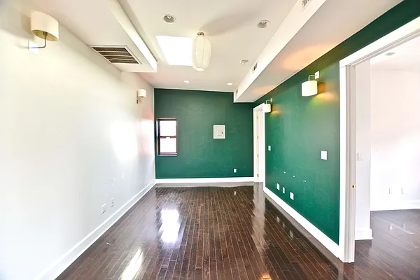 Rented by Rental Solutions Inc | media 13