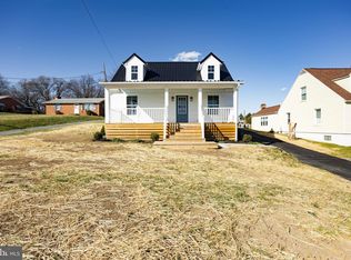 1431 Shepherdstown Rd, Martinsburg, WV 25404