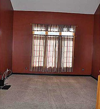 4th image of 3283 Berkdale Dr