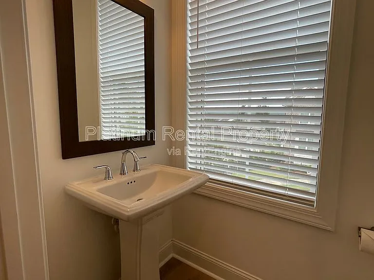 5221 Riden Ct — Photo 35