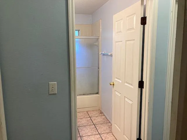 2nd bath between 2 & 3BR