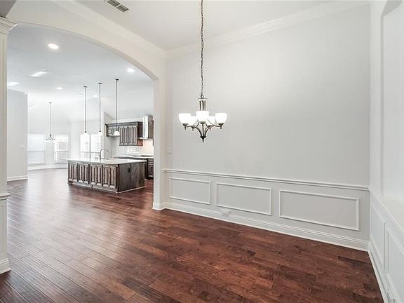 4th image of 1213 Baynes Dr