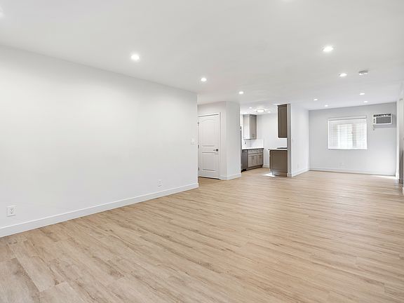 4th image of 4053 W 23rd St APT B