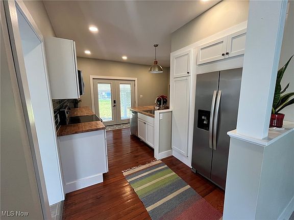 5th image of 618 Parrish St