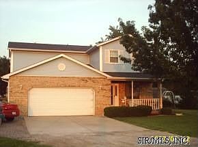 1st image of 2928 Mockingbird Ln