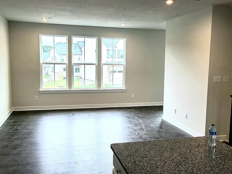 315 Helenium Dr — Photo 5