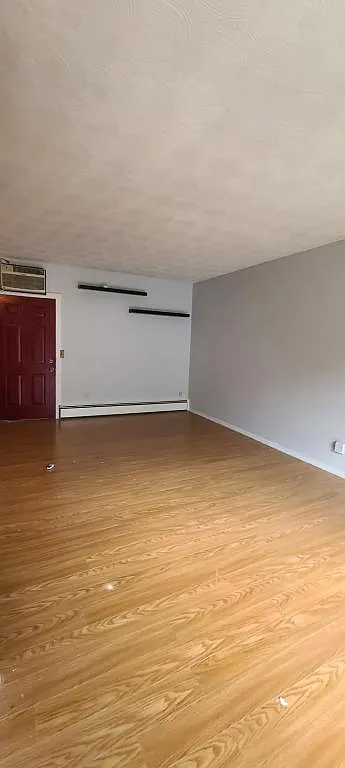 724 Delta Ave. Apt. 16 — Photo 2