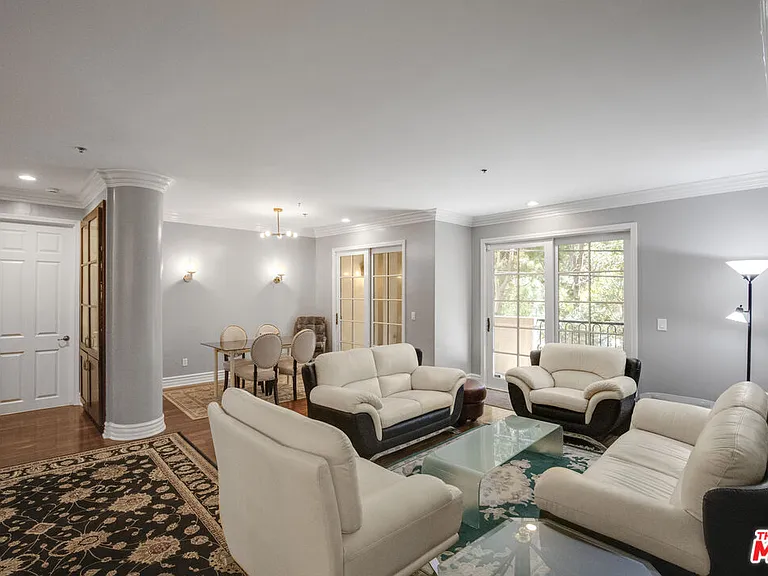 850 N Croft Ave #203 — Photo 7