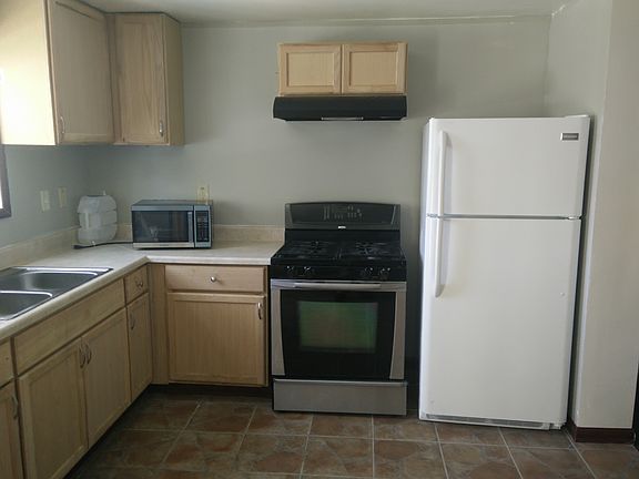 3rd image of 1275 Carol Dr