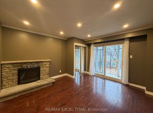 251 Shawnee Cir, Toronto, ON M2H2Y3