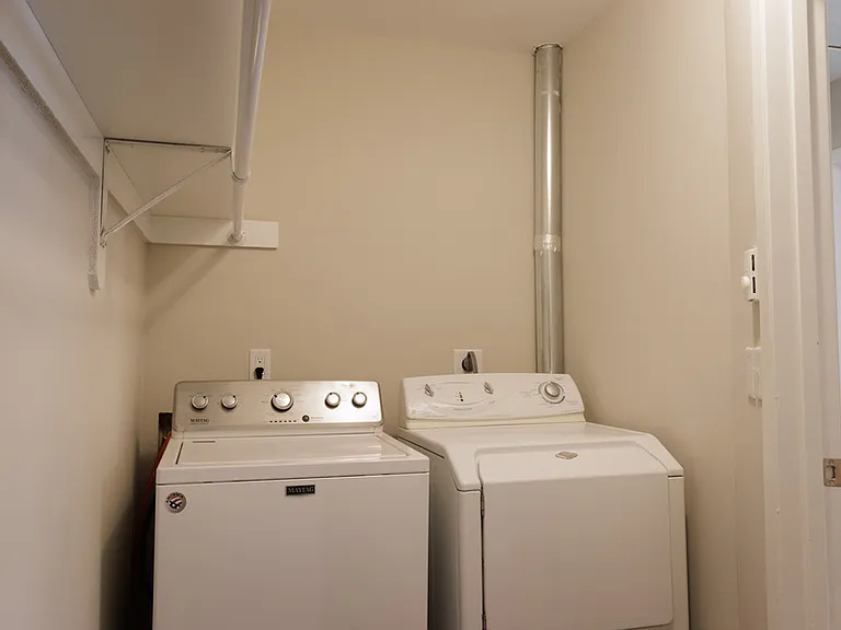 2103 Green Tree Rd #4 — Photo 11