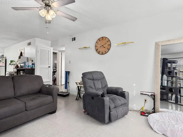 6911 Cooper Ln, Austin, TX 78745