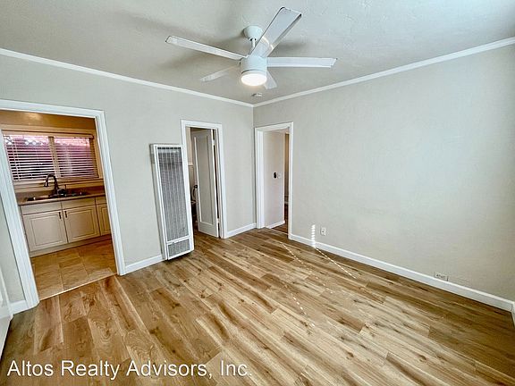 3rd image of 16 Hobart Ave #10