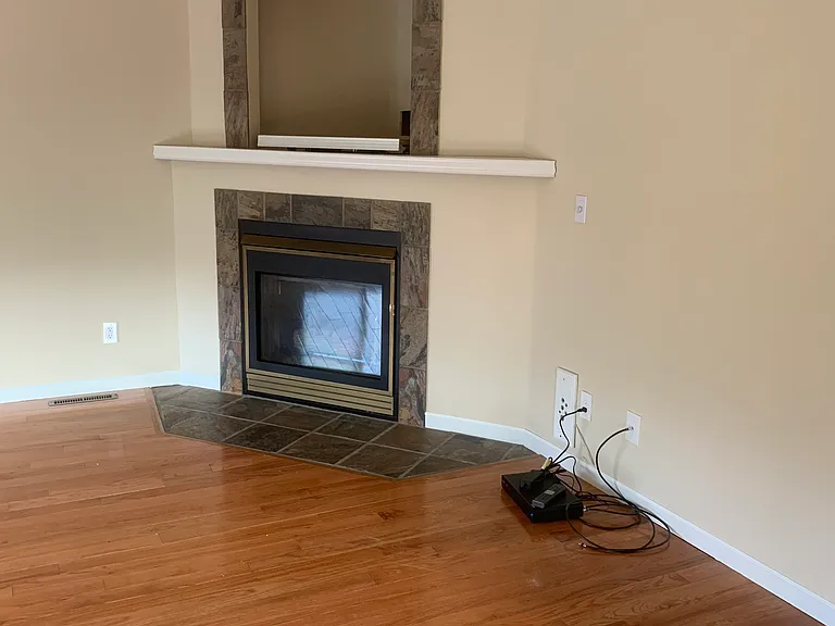 404 Summit Dr #A — Photo 9