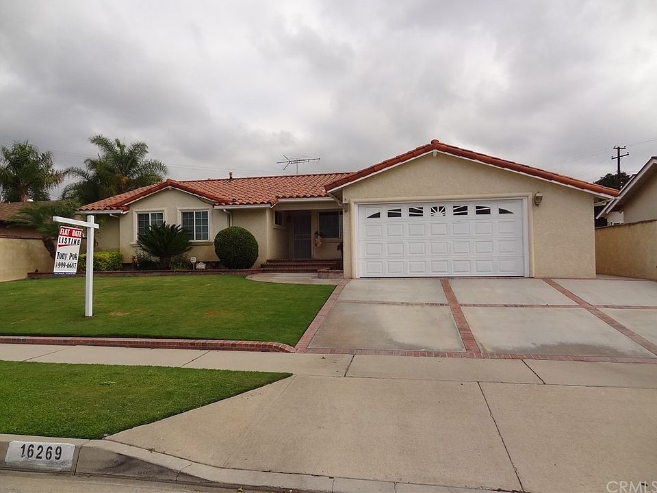1st image of 16269 Heathfield Dr