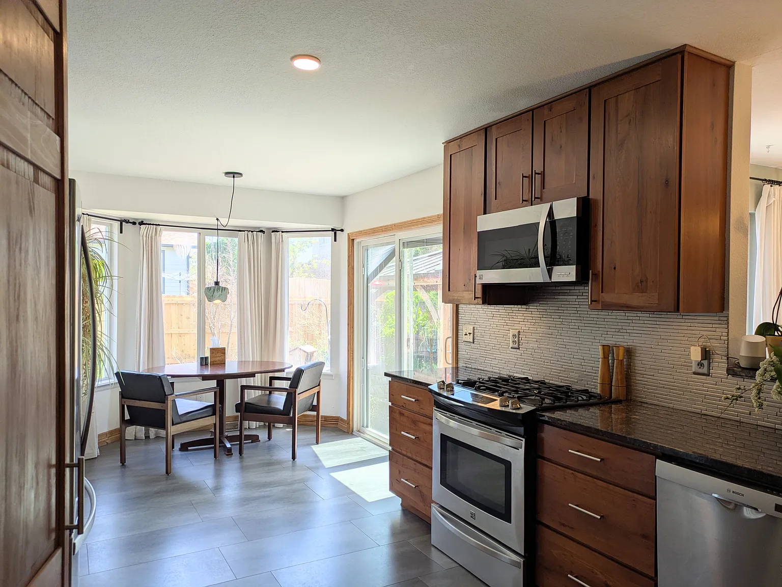 306 Linden St — Photo 4