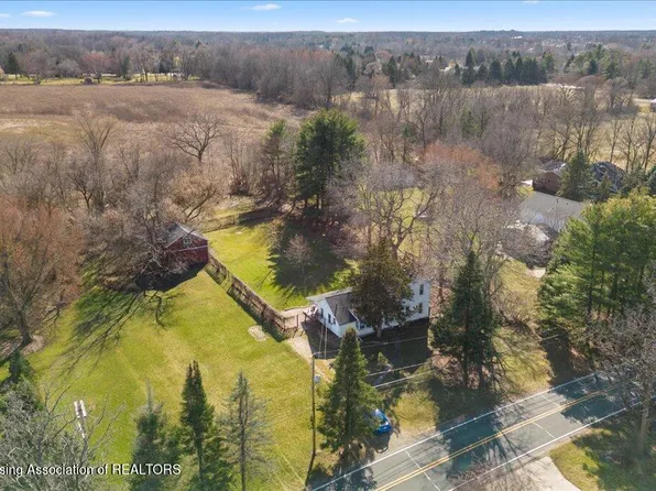 1721 W Dill Rd, Dewitt, MI 48820