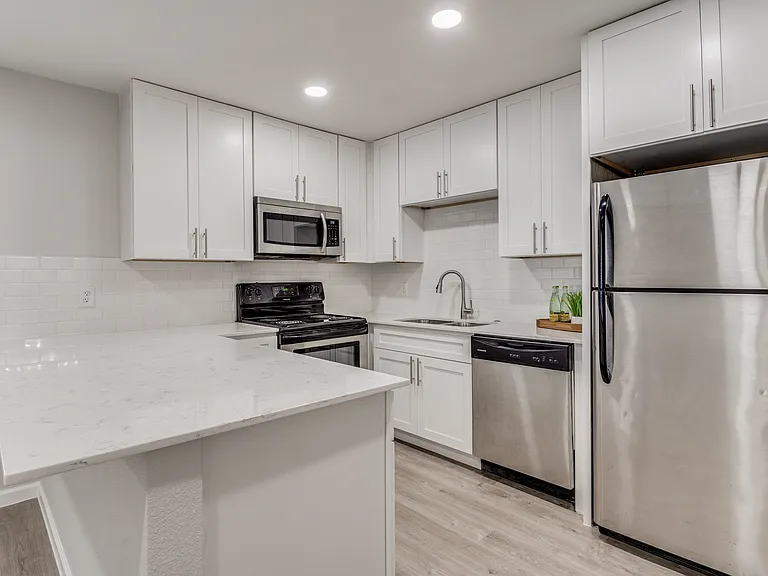 5444 Gaston Ave #203 — Photo 7