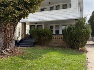 827 Sable Rd, Cleveland, OH 44119