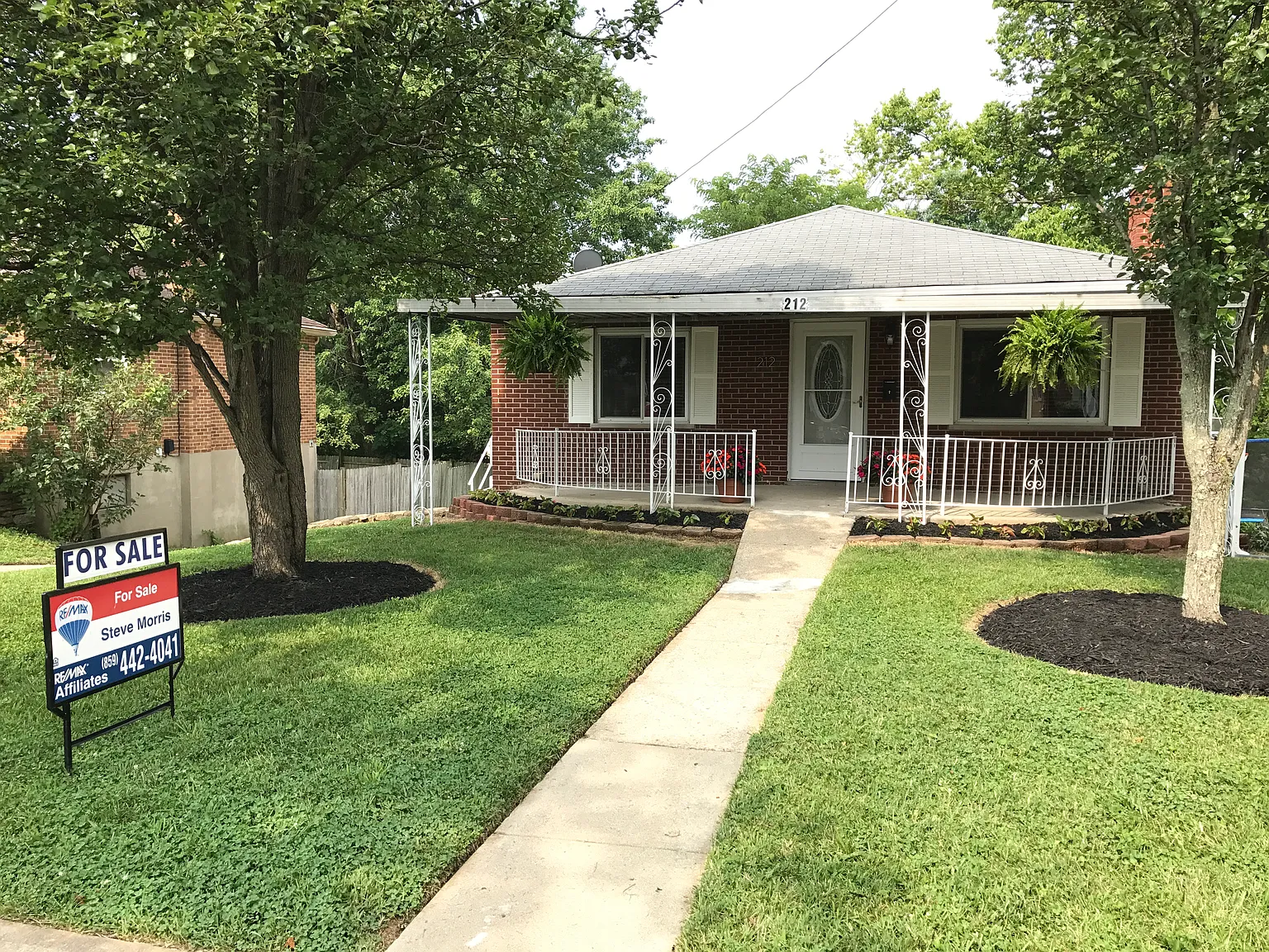 212 Sergeant Ave photo 1