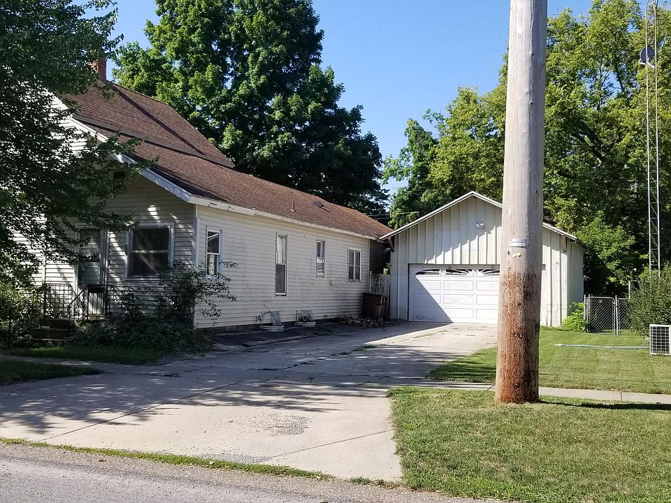 2nd image of 209 S Mechanic St
