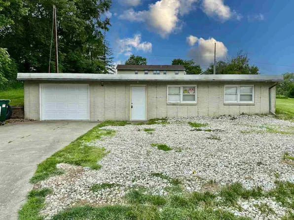 222 N West St, North English, IA 52316