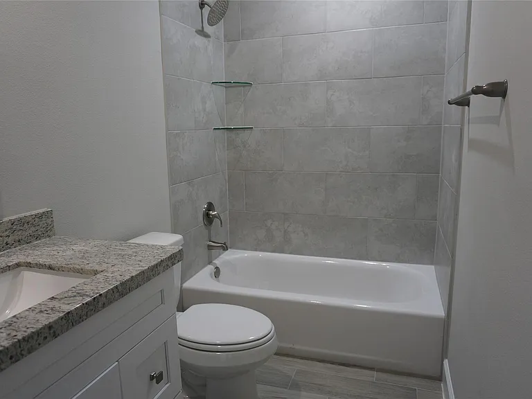 11927 Nelwood — Photo 7