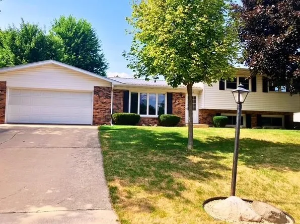 103 We Go Trl, Fox Lake, WI 53933