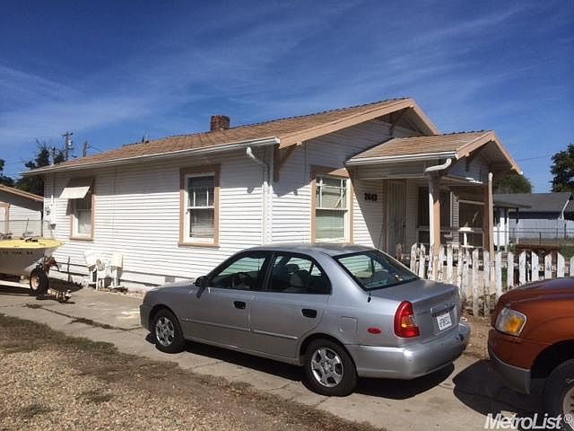 2nd image of 2643 E Florida Ave