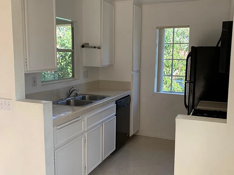10858 Aderman Ave #160 — Photo 7