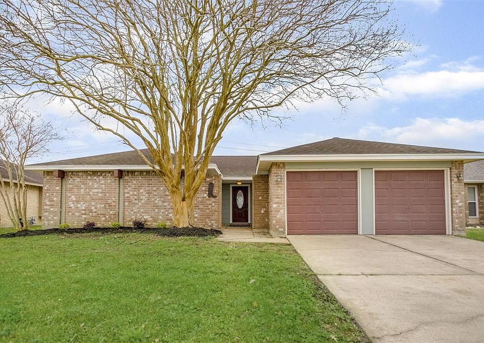 1st image of 1409 Canyon Springs Dr