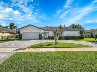 104 Saint Cloud Ln, Boca Raton, FL 33431