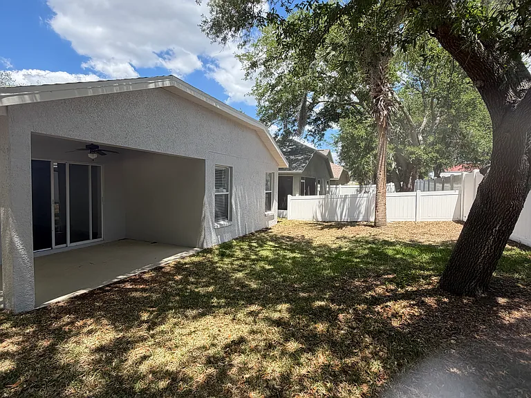 11719 Crest Creek Dr — Photo 13