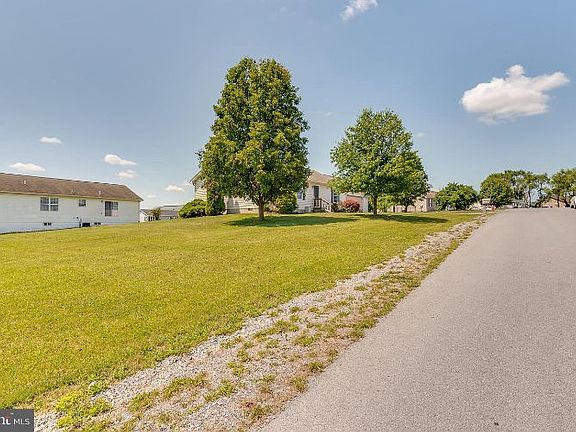 3rd image of 23 Sedge Wren Ln