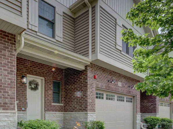 419 W Pierce Rd, Itasca, IL 60143