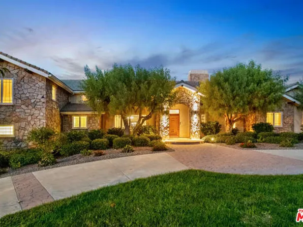 525 Valley Vista Dr, Camarillo, CA 93010