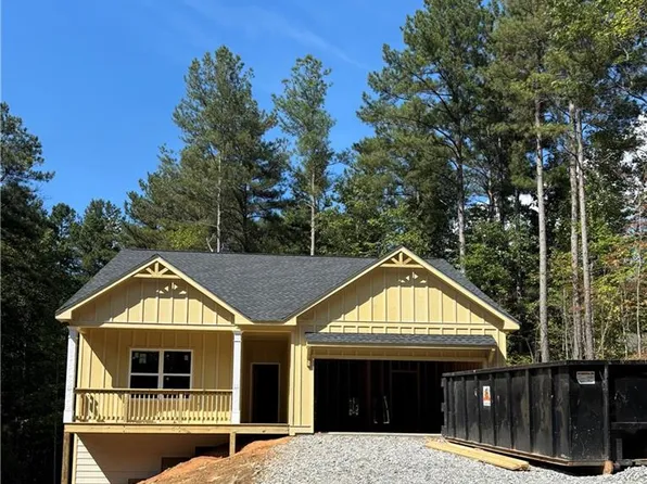 250 W Woods Dr, Dahlonega, GA 30533