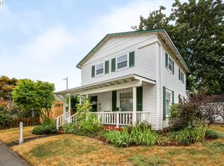 556 6th St, Springfield, OR 97477