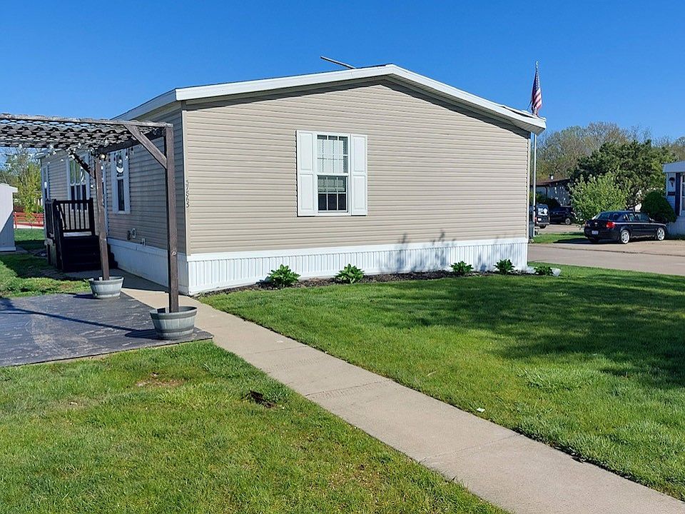1st image of 37863 Lewis Ct #307