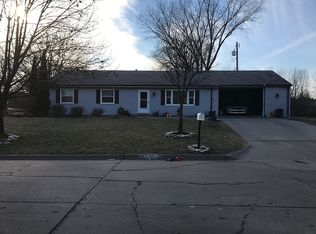 2301 Blueberry Dr, Manhattan, KS 66502
