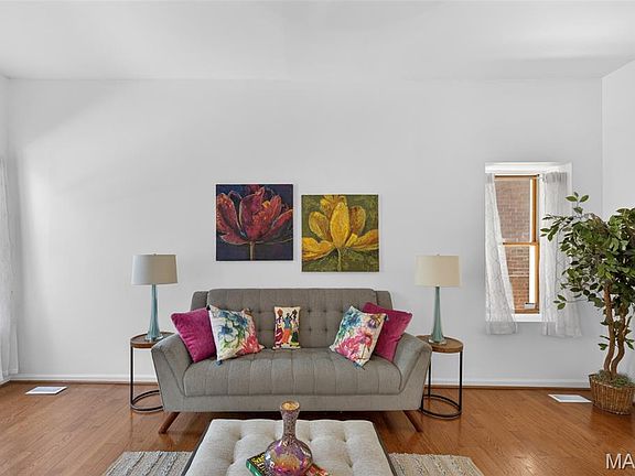 4th image of 3944 Russell Blvd