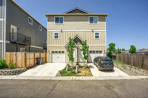 7810 Jacqueline Way Photo 1