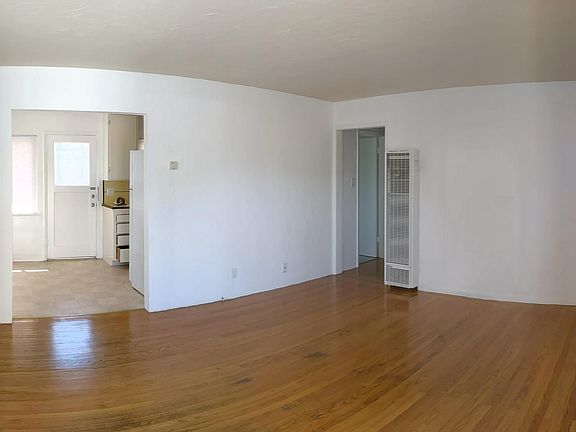 3rd image of 141 Santa Clara Ave #B