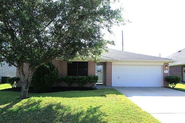1st image of 4719 Hardwood Glen Dr