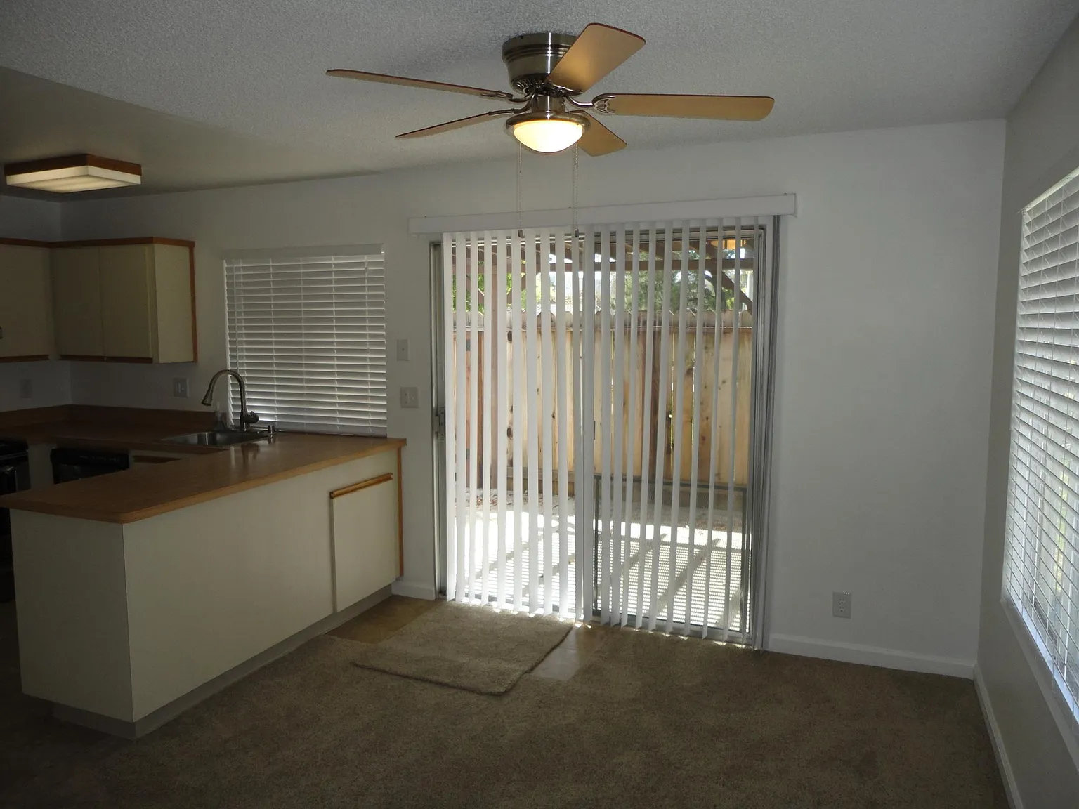 3162 Pawnee Way — Photo 4