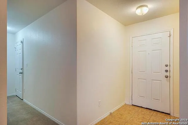 4 bed, 3.0 bath, 2723 sqft, $1,950 — Photo 4